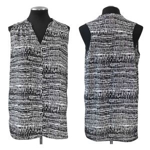 H&M - Sleeveless Print Mixed Media Button Down Top - Medium